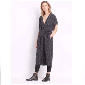 VINCE. 100% Silk Designer Midi V-Neck Wrap Dress, Floral Print, Moody Navy XS